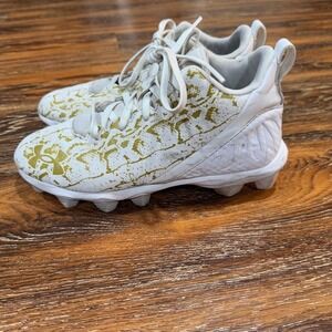 Under Armour Spotlight Lux White Gold Football Cleats Size 5Y Boys Girls